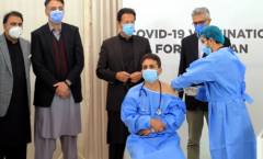 澳门银银河4936游戏官网:巴基斯坦启动新冠疫苗接种 总理出席仪